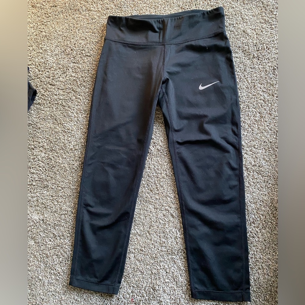 Nike cropped leggings
